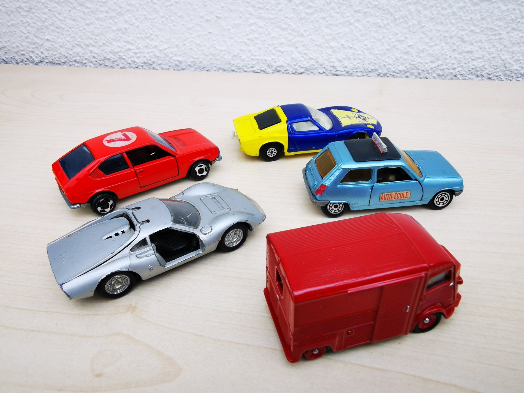 Modellini d'auto: Dachbodenfund: 5 Modelle 1/43, bespielt – Usato da Felben-Wellhausen venduto da mac.ital 5
