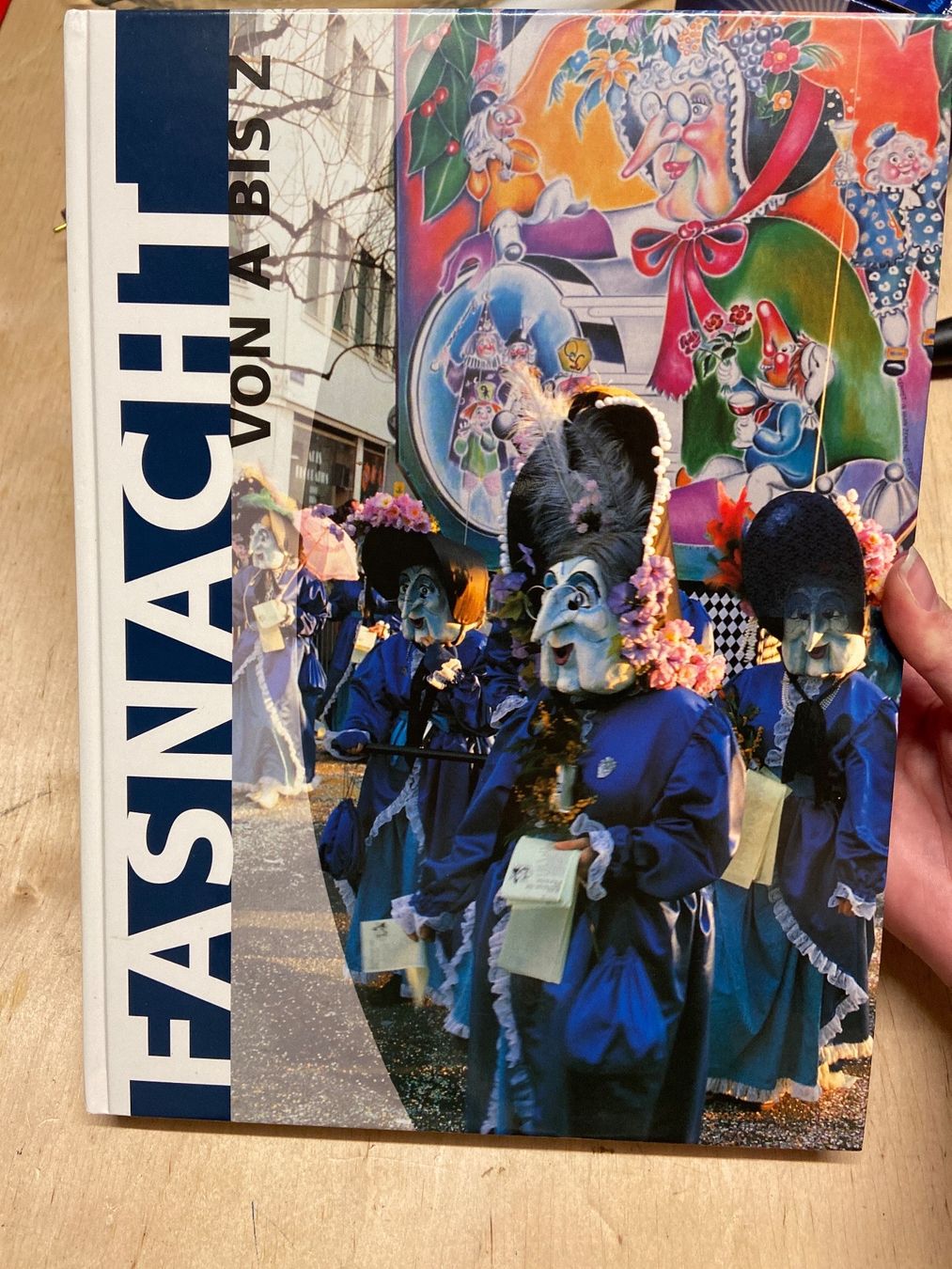 Libri: Fasnacht von A bis Z – Nuovo (secondo la descrizione) da Aesch BL venduto da comven