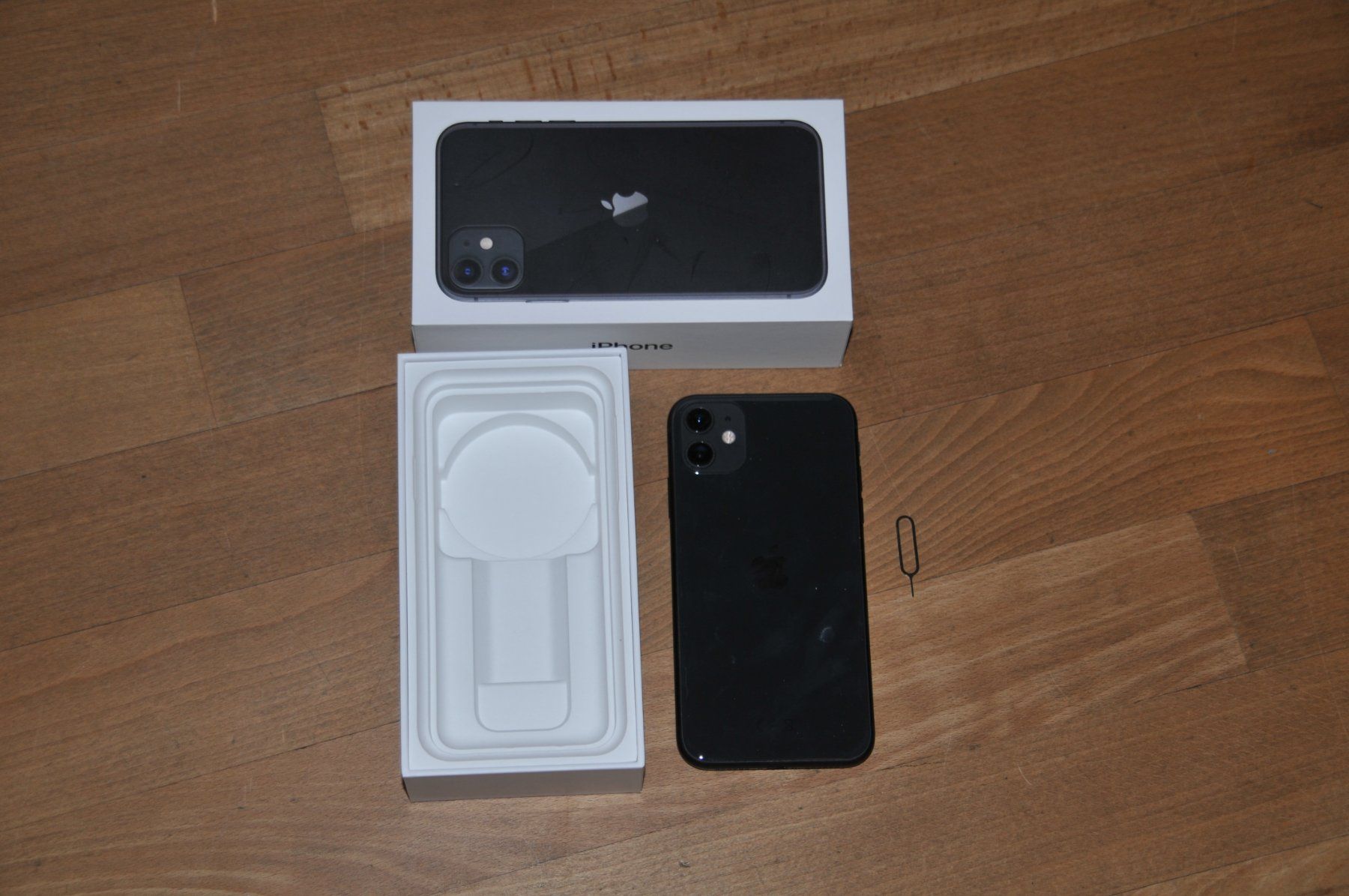 Apple Telefoni cellulari / Smartphones: Apple iPhone 11 - Black - 64 GB - Top Zustand – Usato da Winterthur venduto da Schwestere 3