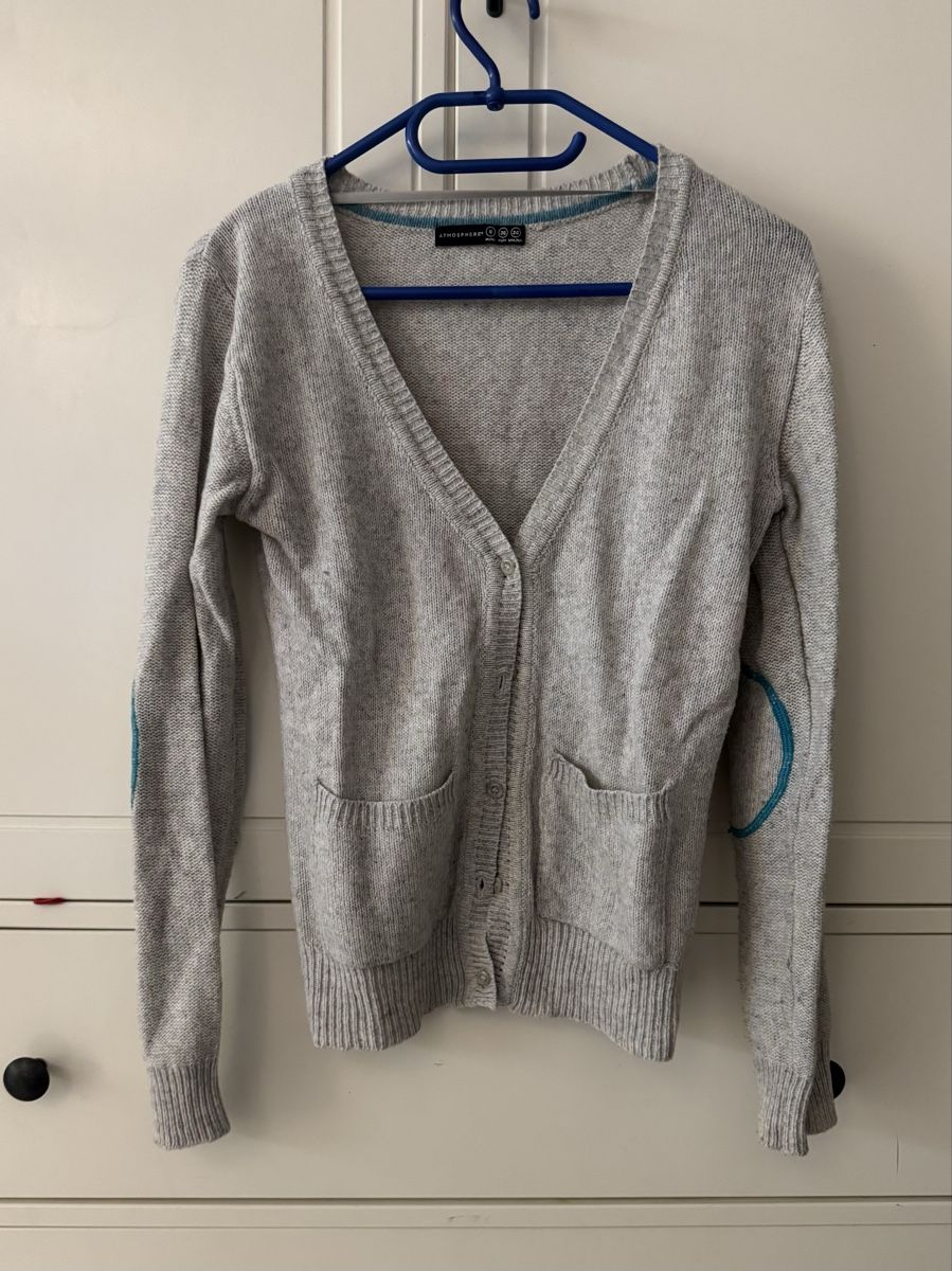 Pullover & Sweatshirts: Stylish grey wool blend cardigan, size S – Gebraucht aus Bülach von dan_7scp