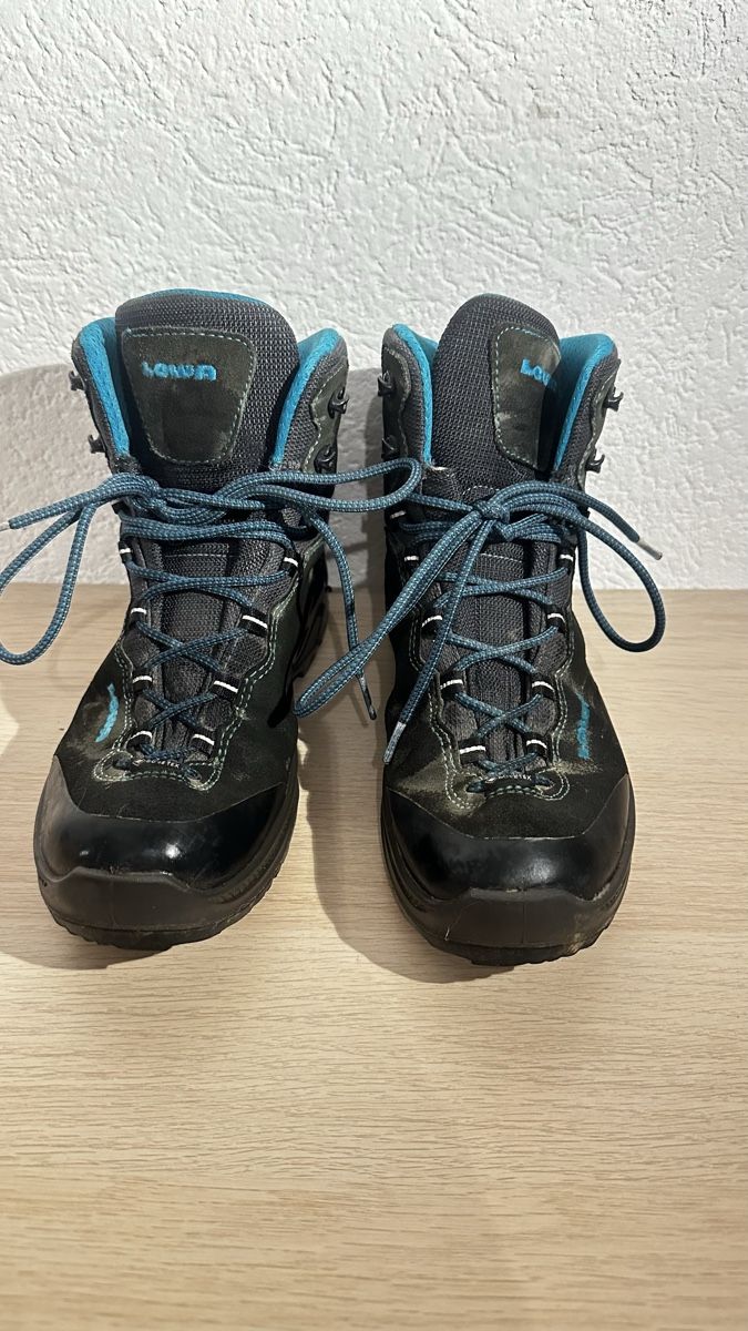 Lowa Scarpe da donna: LOWA Wanderschuhe Gr 39 – Usato da Männedorf venduto da HollyCat