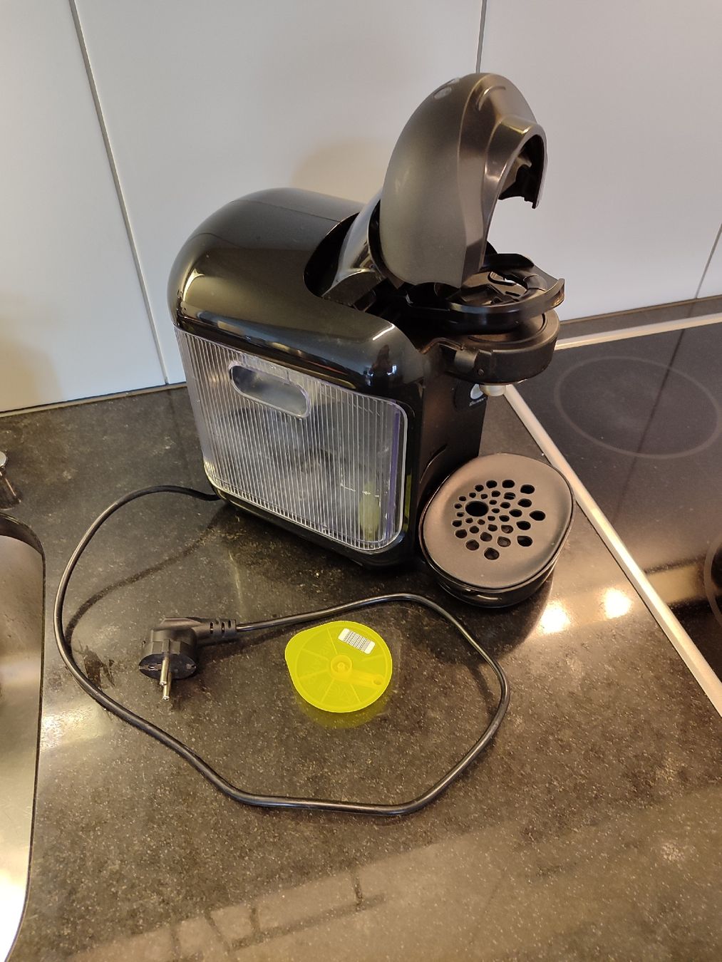 Bosch Macchine per caffè & Macchine per espresso: Bosch Tassimo coffee machine black good condition – Usato da Dällikon venduto da Chuck_850 1