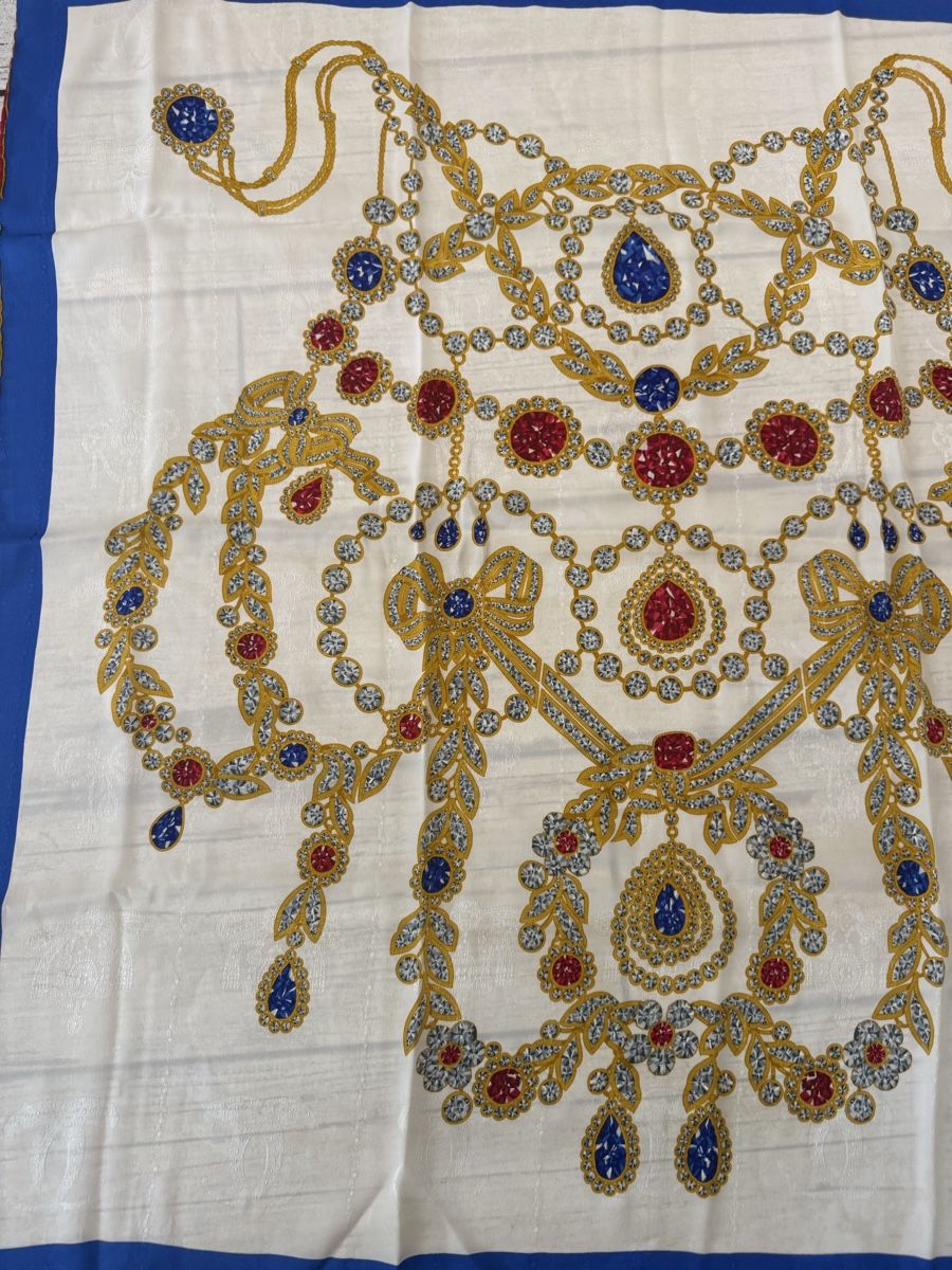 Cartier Foulards & écharpes: Foulard Cartier soie blanc – D'occasion à Payerne par Maylin2018 3