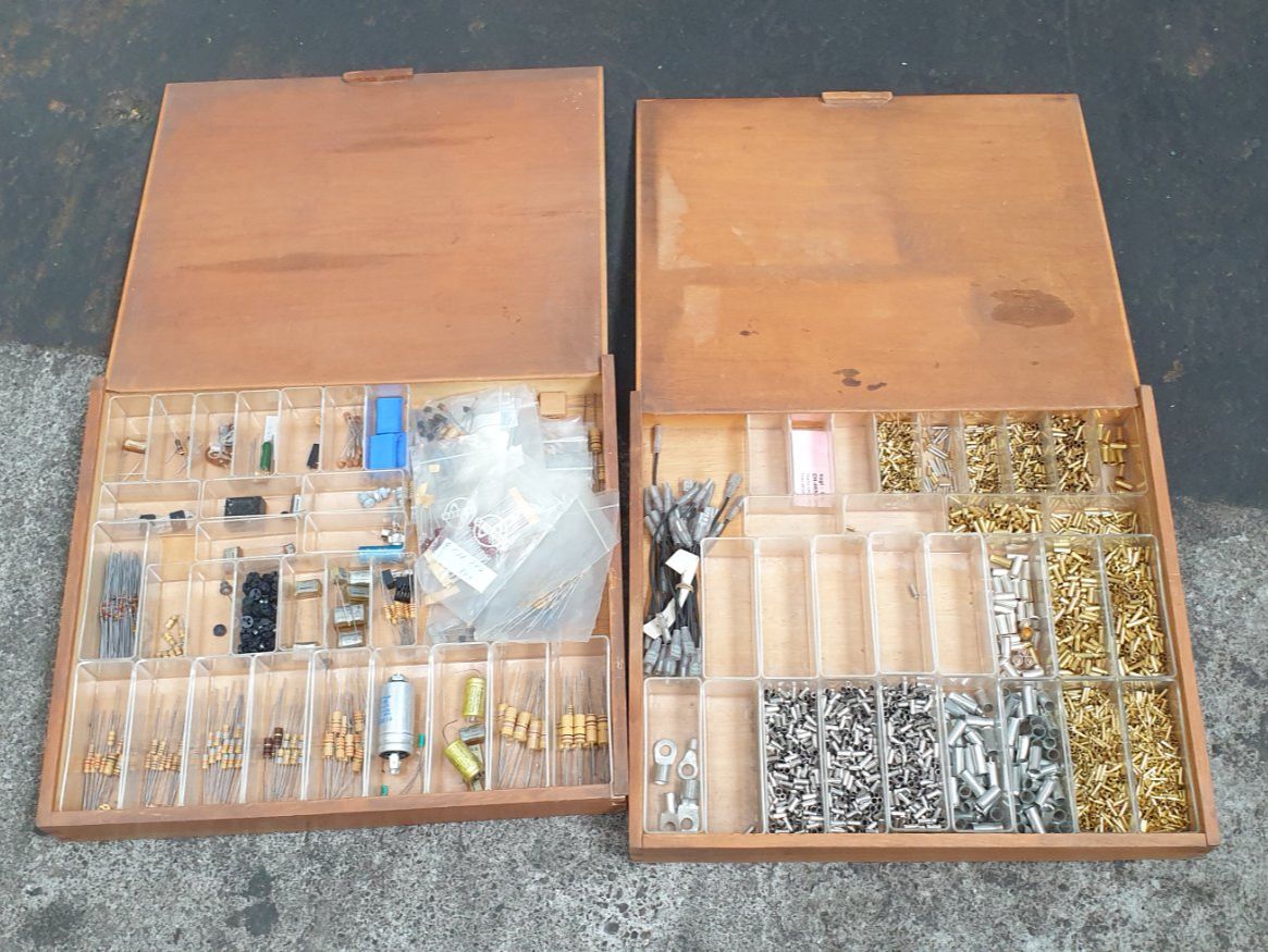 Componenti elettronici: Elektronik Kleinteile – Usato da Müllheim Dorf venduto da Linus18
