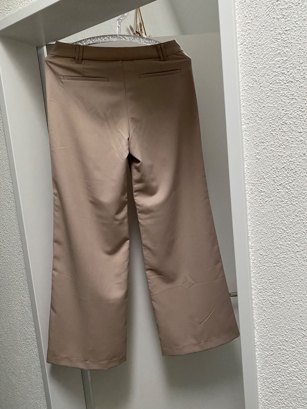 H&M Pantaloni: Damenhose beige NEU – Nuovo (secondo la descrizione) da Affoltern am Albis venduto da may_9gdz 1