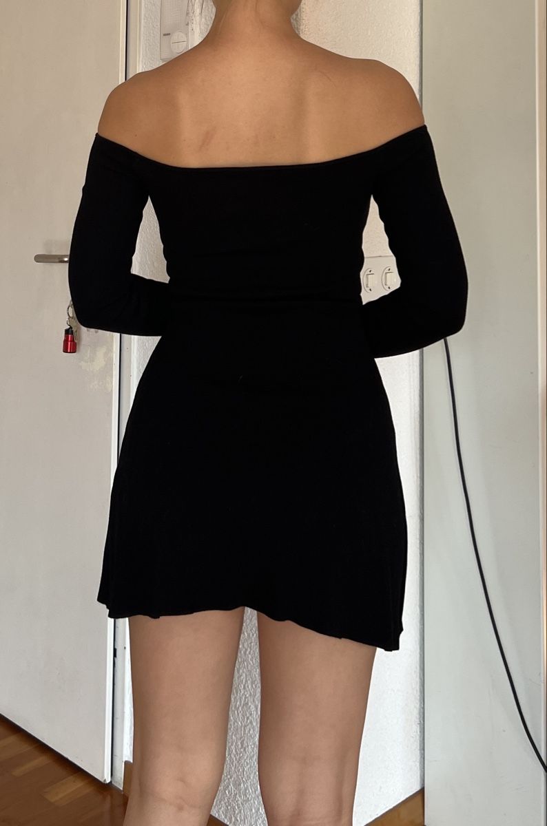 Zara Kleider: Cute black mini dress from Zara – Neu (gemäss Beschreibung) aus Zürich von eli_t8nw 4