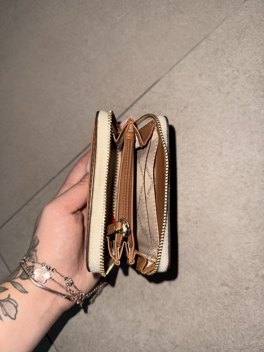 Michael Kors Portamonete: Porte monnaie Michael Kors – Nuovo (secondo la descrizione) da La Chaux-de-Fonds venduto da dub_kb6p 1