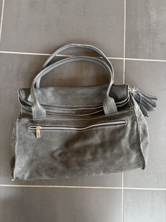 Solinda Handtasche, echtes Leder, Grau
