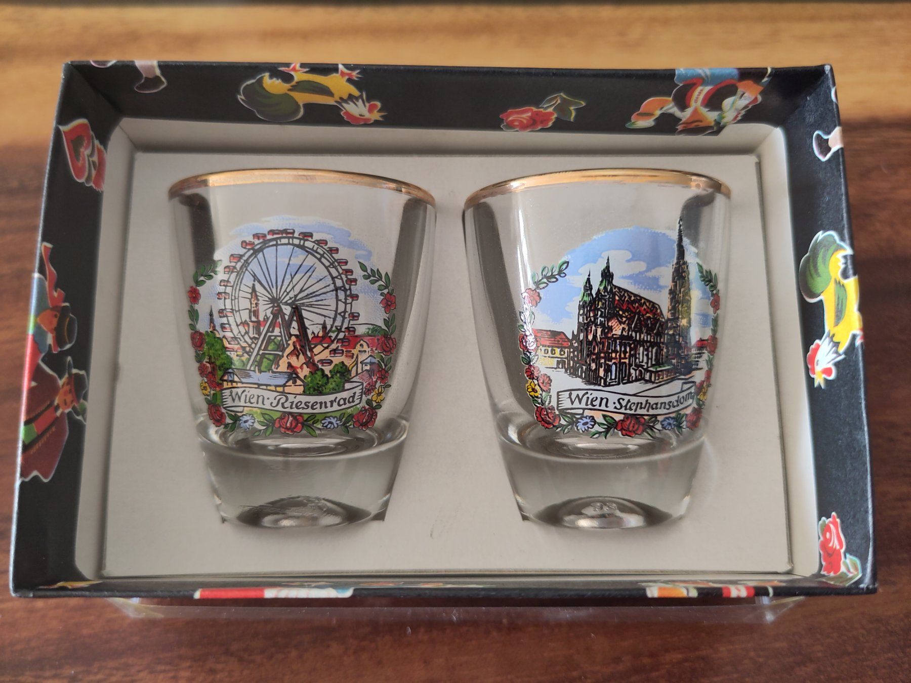 Bicchieri: Verres souvenir – Nuovo e nell'imballaggio originale da Les Acacias venduto da mel_86bg