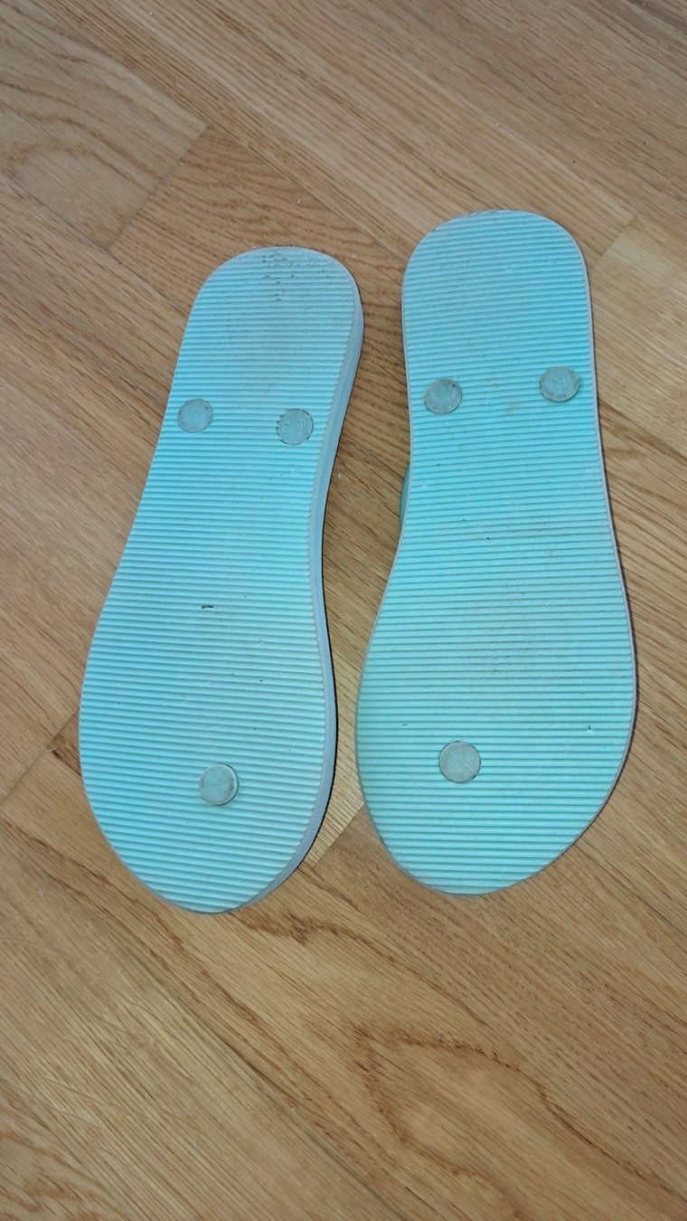Scarpe da donna: Farbige Flip Flops / Gr. 38 / fast NEU! – Nuovo (secondo la descrizione) da Luzern venduto da Salemanlu 2