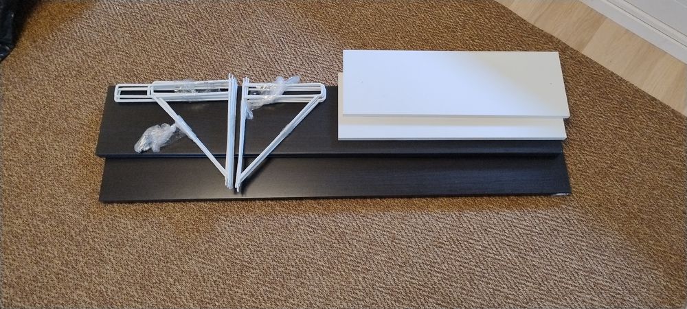 Ikea Bergshult Wandregale schwarz/weiss mit Wandhalterung Kaufen auf