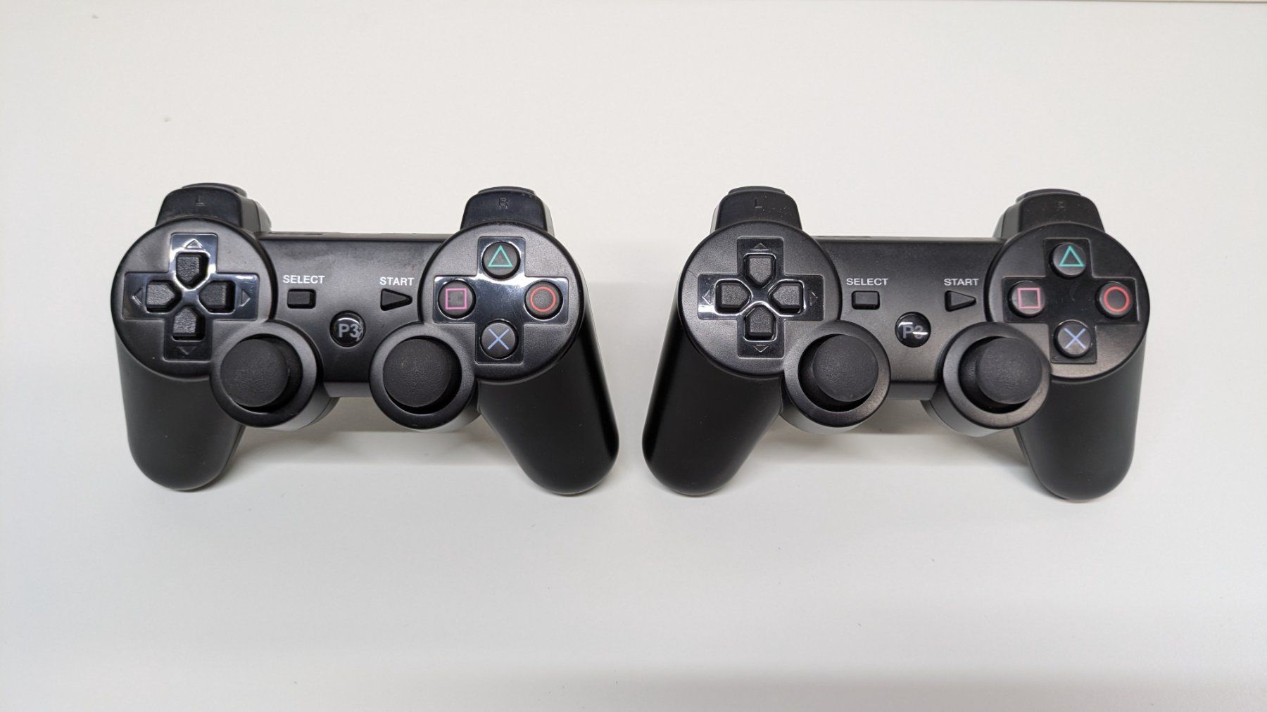 Controller: 2 Controller für PS3 (Dritthersteller) – Usato da Menziken venduto da mame18