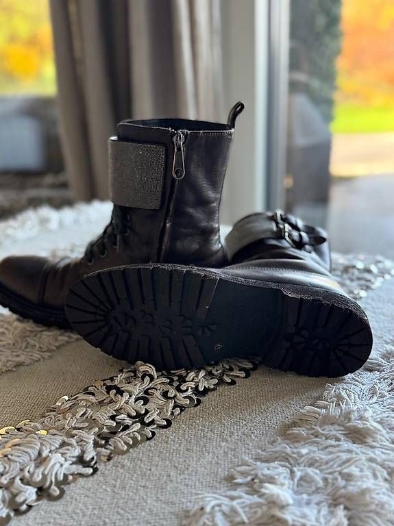 Brunello Cucinelli Scarpe da donna: Brunello Cucinelli Combat Boots, Gr. 40 – Usato da meggen venduto da Njamiro 4