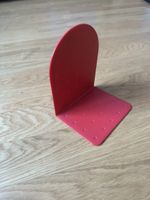 Rote Buchstütze, neuwertig und robust!