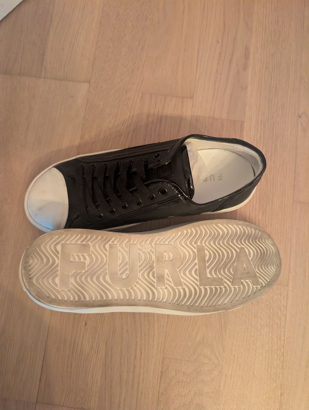 Furla Chaussures femmes: Baskets Furla  – D'occasion à Sion par Diopiz_IX 3