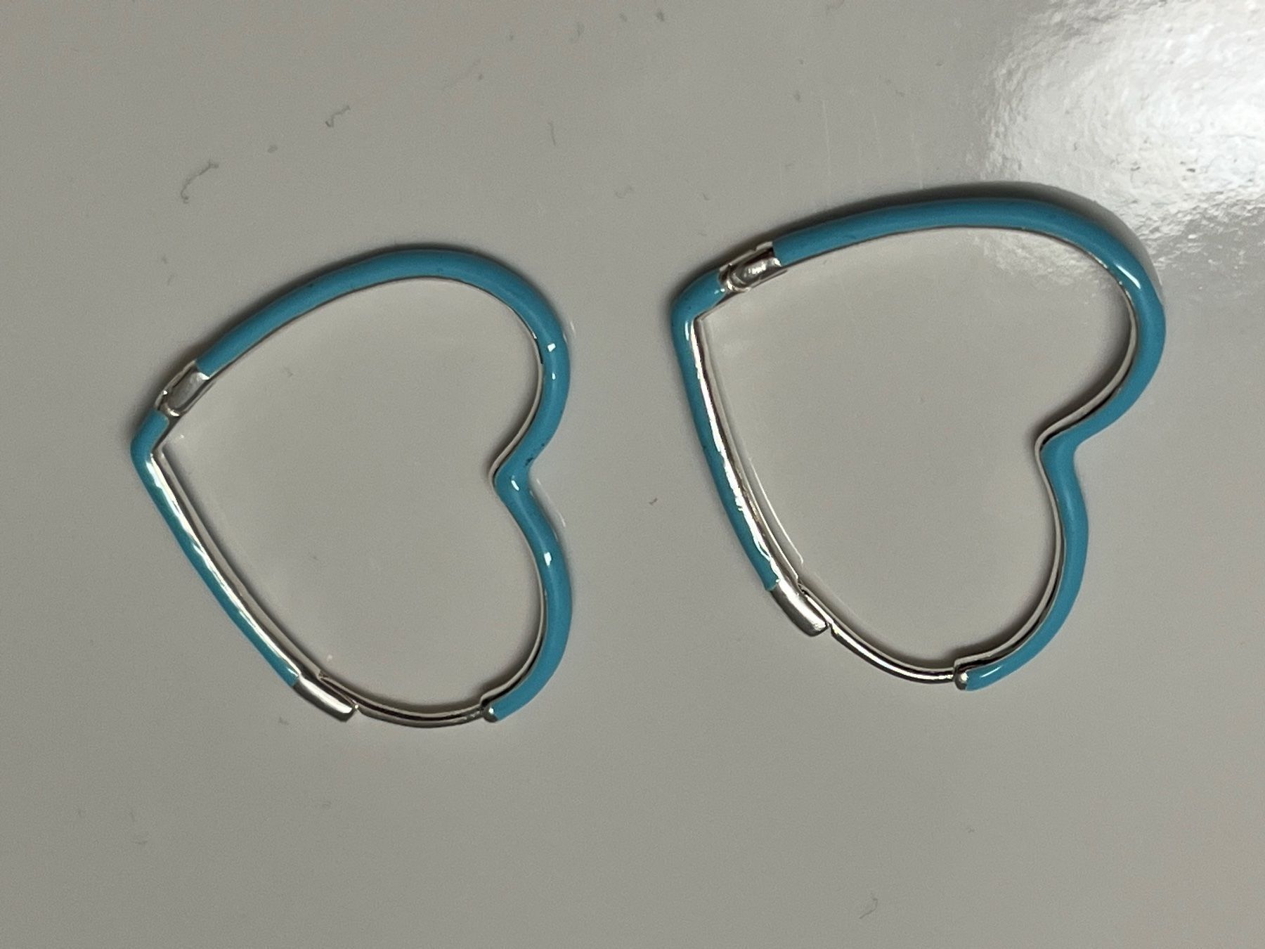 Orecchini pendenti & Orecchini a lobo: Sterlingsilber-Herzkreolen – Nuovo (secondo la descrizione) da Birmenstorf AG venduto da BMW.M5 2