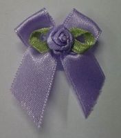 Noeud satin avec rose + feuille VIOLET