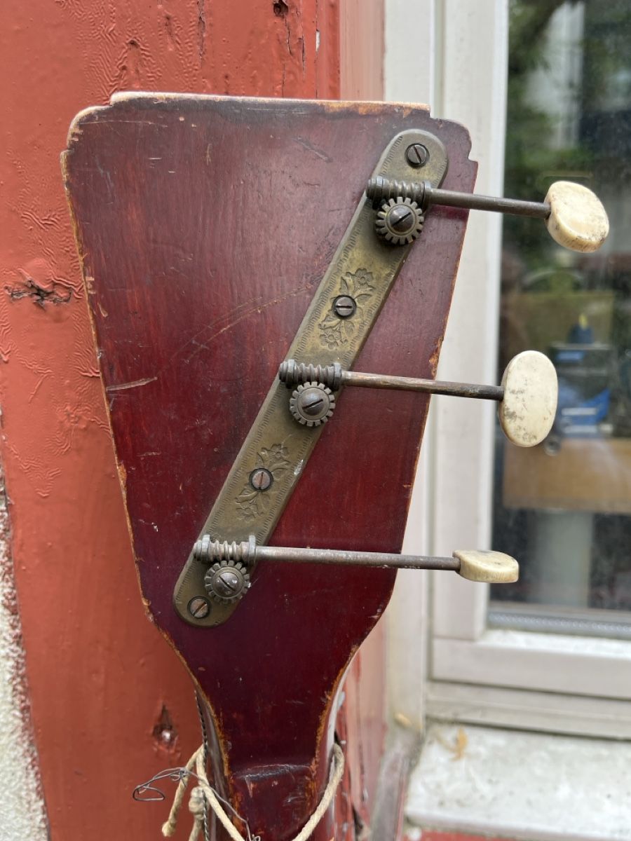 Strumenti musicali: Balalayka Bass – Usato da Basel venduto da tiges-21 4