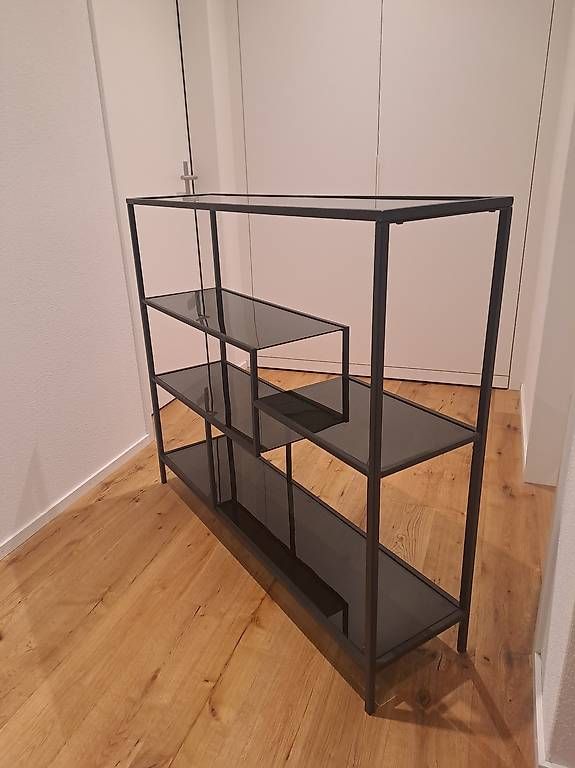 Livique Vetrine: Vitrine Livique – Usato da Obernau venduto da Scherwin.amini 2