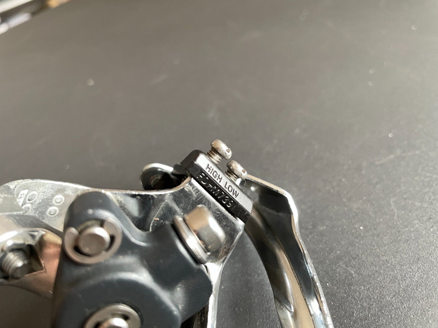Pezzi di ricambio: Deore XT FD-M739 31.8mm umwerfer – Usato da Zürich venduto da kyso 3