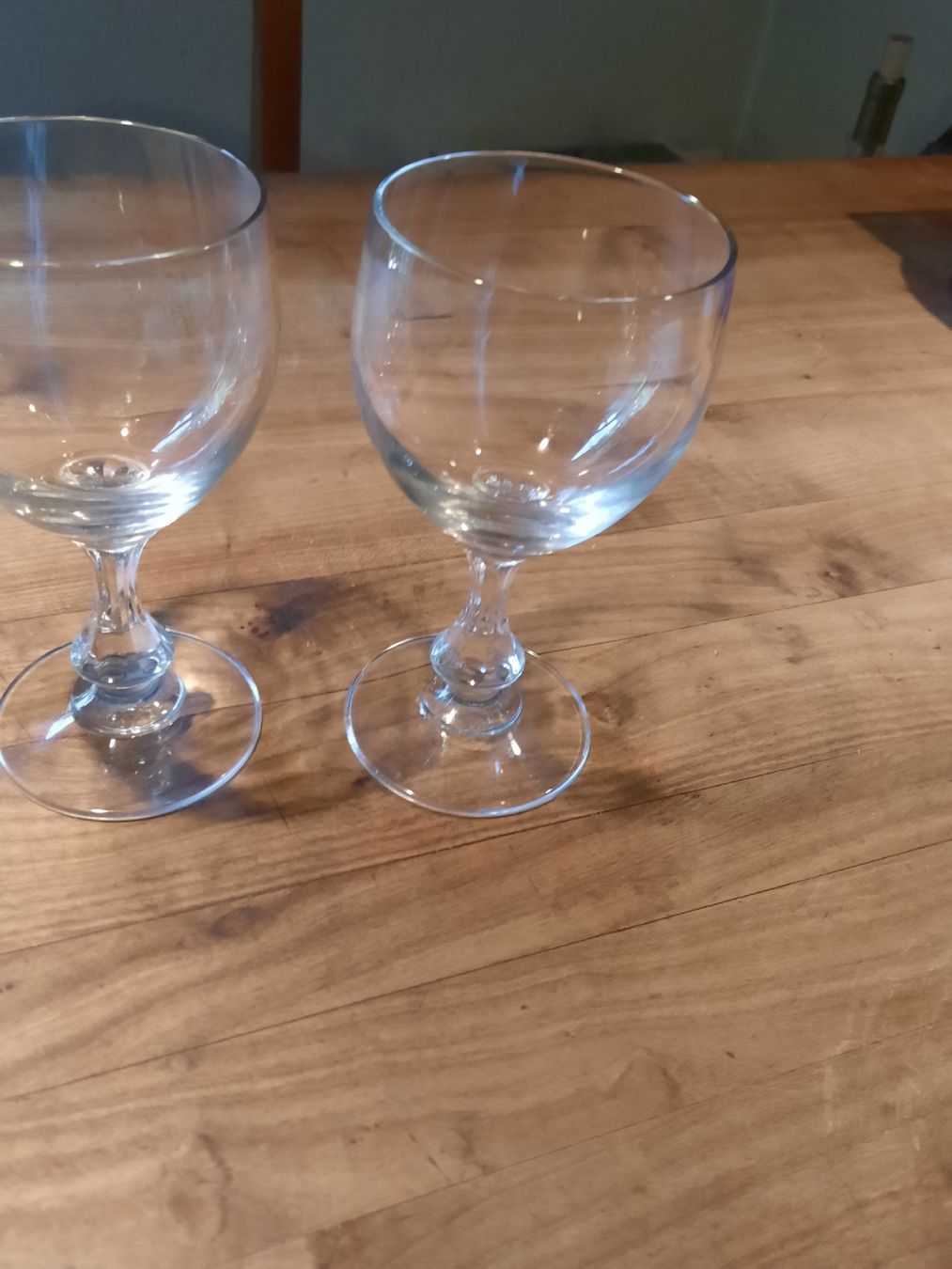 Bicchieri: 2 Rotwein- u. 2 Weissweingläser – Usato da Busswil BE venduto da balu37 3