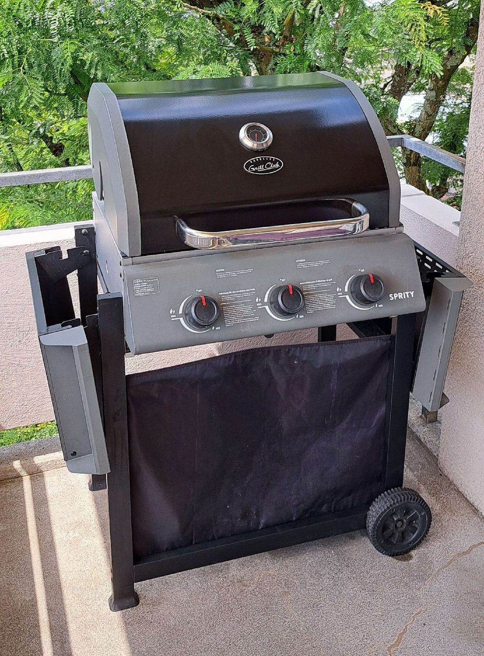 Grills: Top Gasgrill mit 3 Brennern! SCHNÄPPCHEN! – Gebraucht aus Langenthal von TheCall