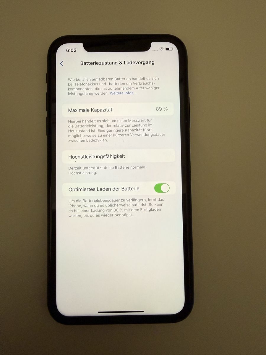 Apple Telefoni cellulari / Smartphones: Iphone XR 64GB Schwarz – Usato da Olten venduto da Swiss_855 2