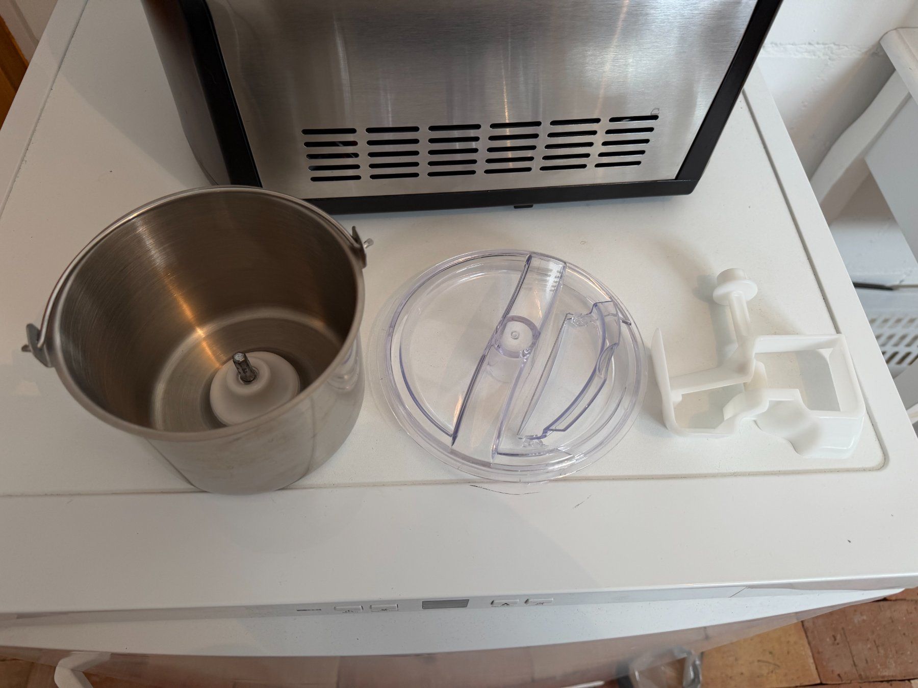 Elettrodomestici da cucina: Eismaschine mit Kompressor: UNOLD 48865 – Usato da Mammern venduto da Rohrd 4