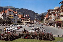 Grindelwald BE // Bahnhof Oldtimer alte Autos