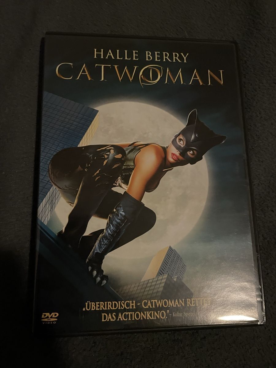 Tutti i DVDs: Catwoman – Usato da Winterthur venduto da Cobraforce