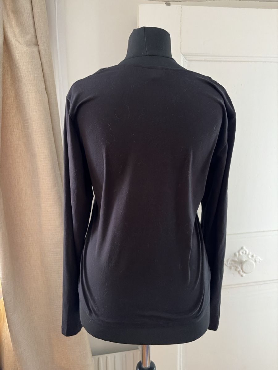 H&M T-shirt: Langarmshirt H&M – Usato da Horgen venduto da Aimee86 1