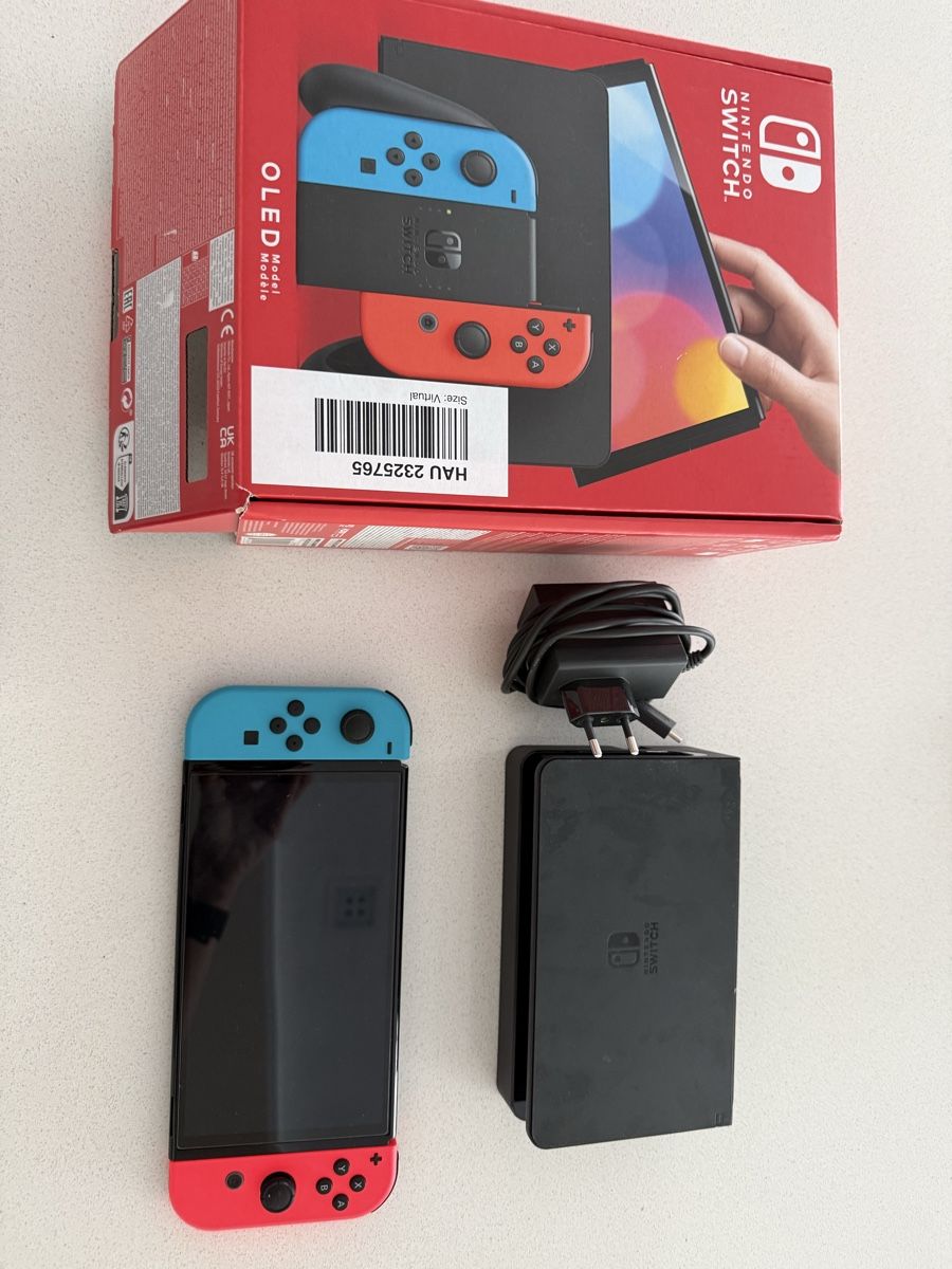 Nintendo Console: Nintendo Switch OLED Bundle! In guarantee 09/26 – Nuovo (secondo la descrizione) da Meggen venduto da Petra-Arte 7