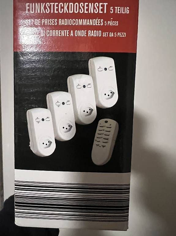 Spine: Prises télécommandées – Usato da Préverenges venduto da Dani_La_Brocante 1