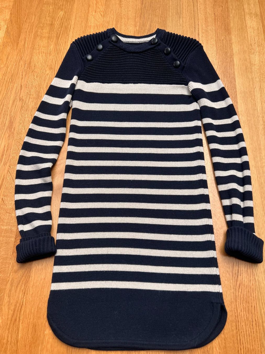 Isabel Marant Kleider: Isabel Marant Strickkleid Gr. 36-38 – Gebraucht aus Zumikon von jensbehlau81