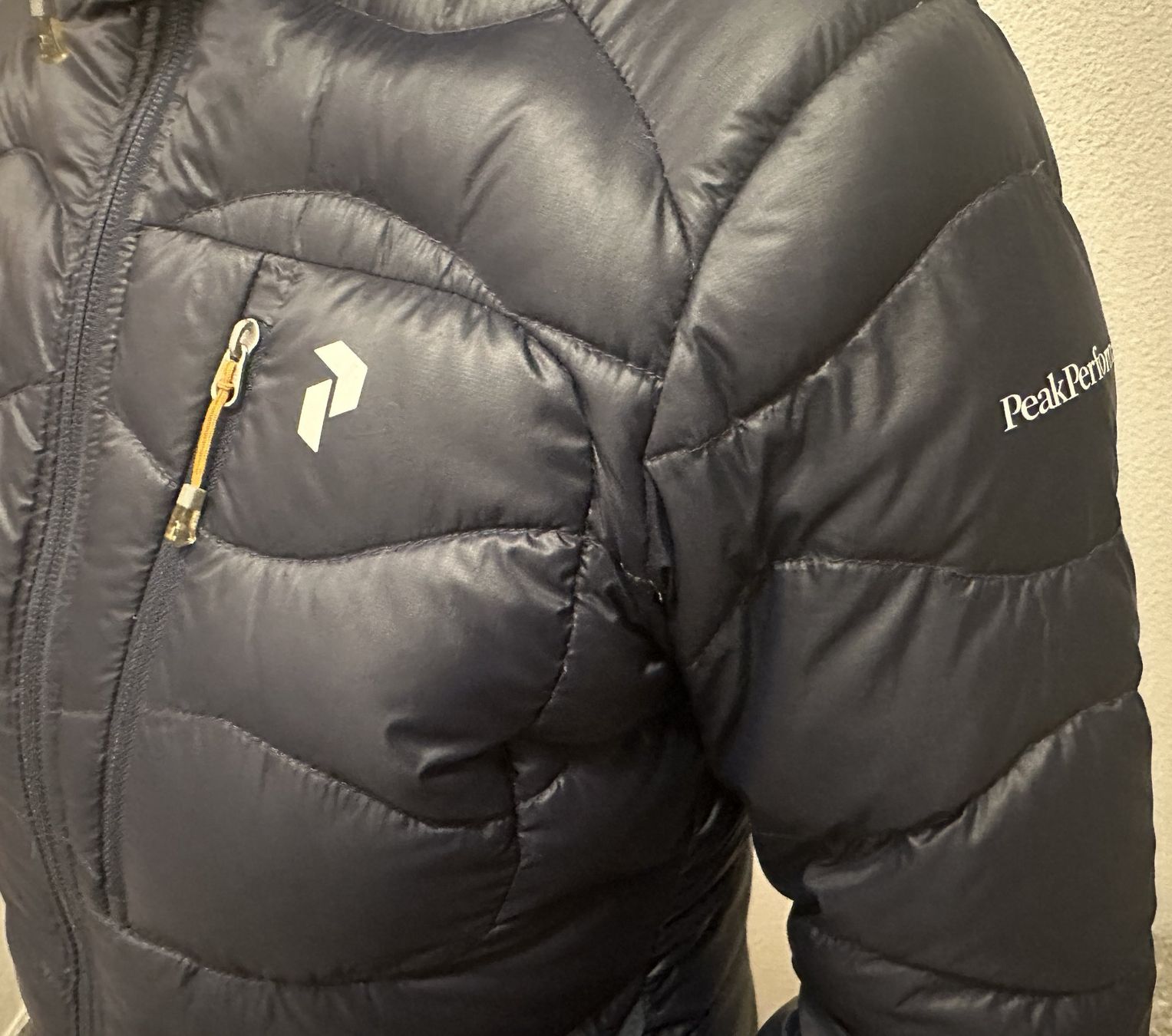 Peak Performance Giacche: Peak Performance Daunenjacke Dunkelblau – Usato da Buochs venduto da enbu27 2