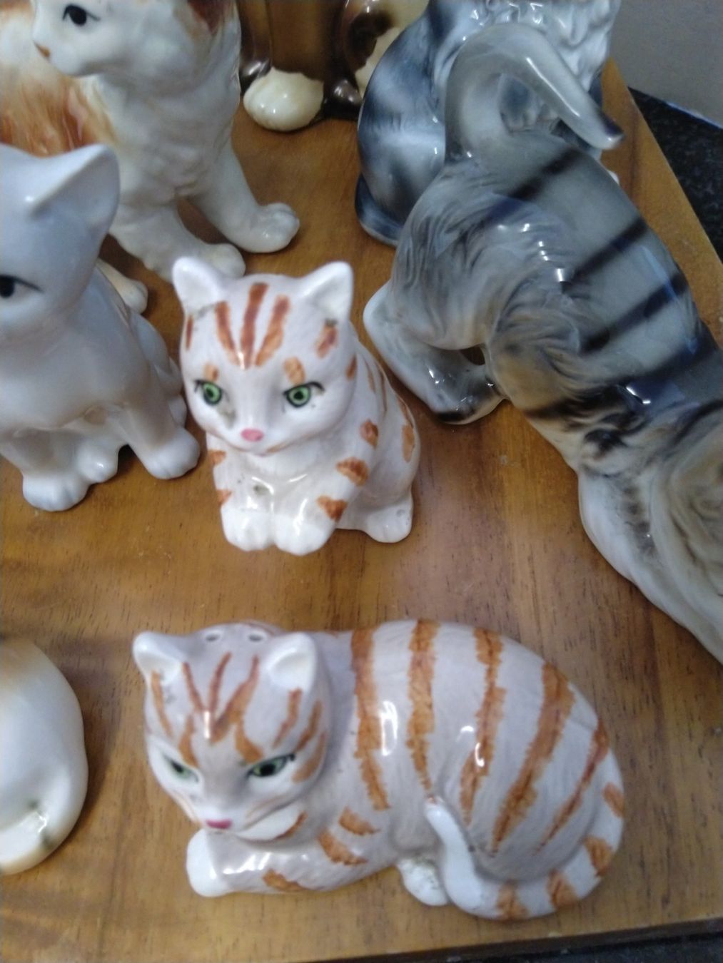Statuette: Katzen Keramik – Usato da Basel venduto da Tatura 2