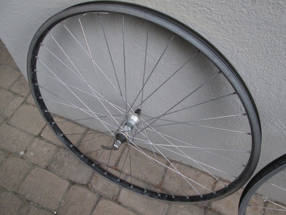 PAIRE DE ROUES 28 700 boyaux avec essieux Campagnolo Record EUR 90,00 - FR