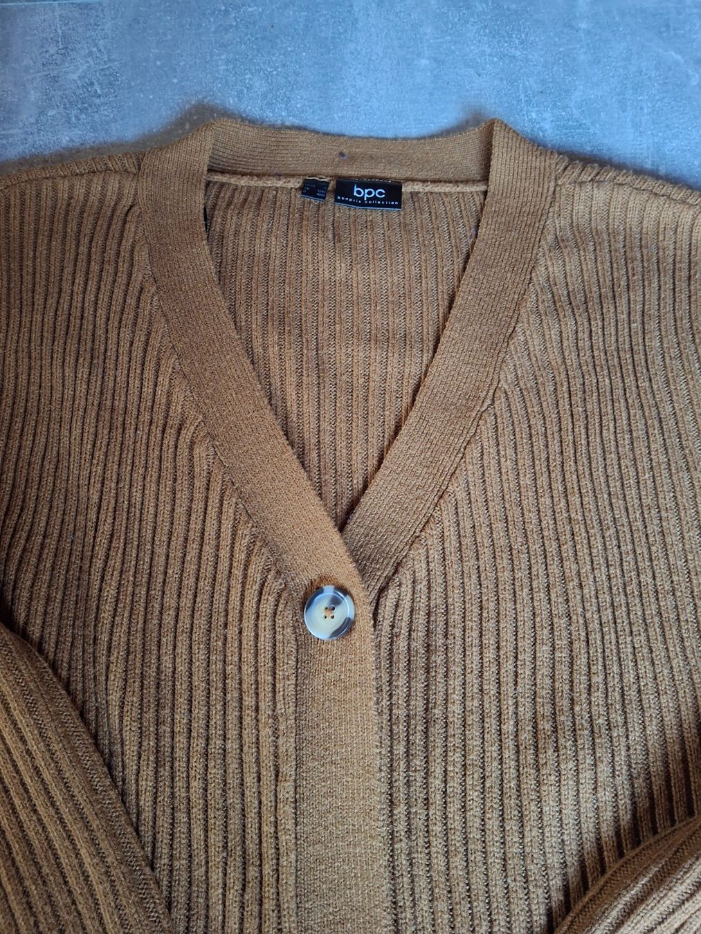 Giacche: Jaquette - cardigan camel taille 40/42 marque bpc – Usato da Villiers venduto da san_jn5w 2