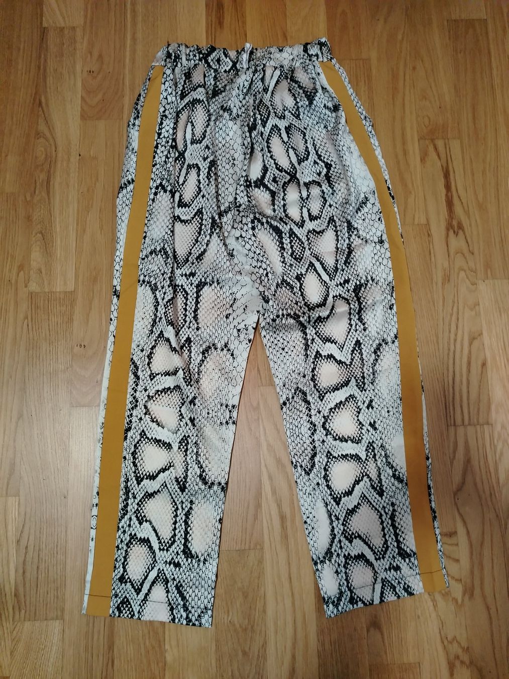 Hosen: Damenhose – Gebraucht aus Winterthur von mon_2yxl 2