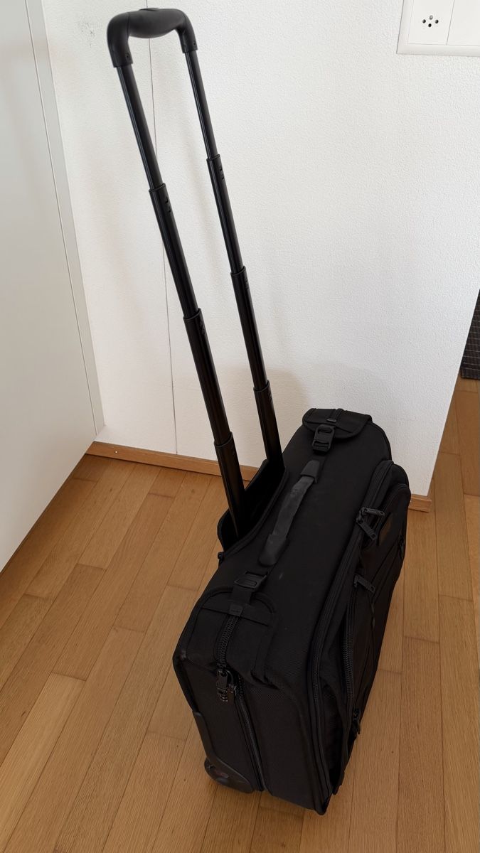 Tumi Valigie: Tumi Garment Bag Trolley – Usato da Zug venduto da sajo34 2