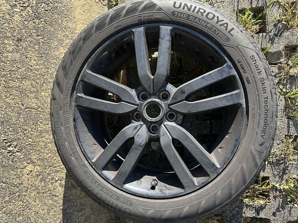 Land Rover Pneumatici & Ruote complete: Sommerräder Land Rover Discovery 4 – Usato da Gelterkinden venduto da catalina16