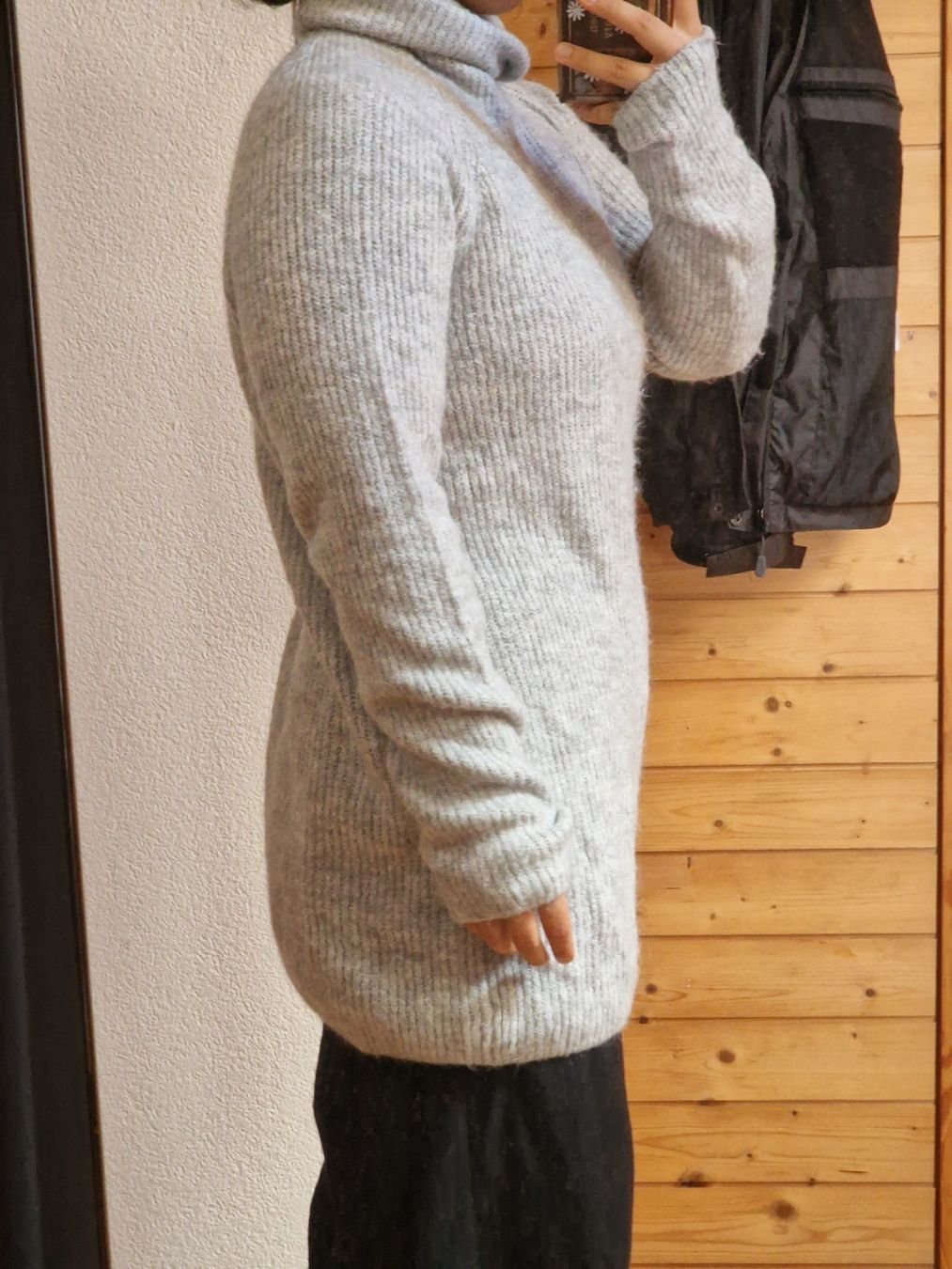 Pullover & Sweatshirts: Pullover – Gebraucht aus Wil SG von zeh_pck9 1