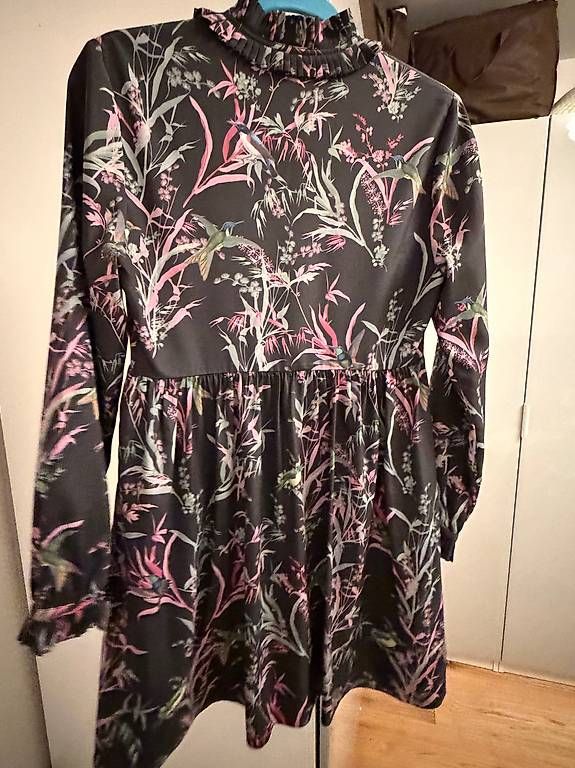Ted Baker Vestiti: Ted Baker Kleid mit floralem Print  Größe S – Usato da Uzwil venduto da ann_7npr 1