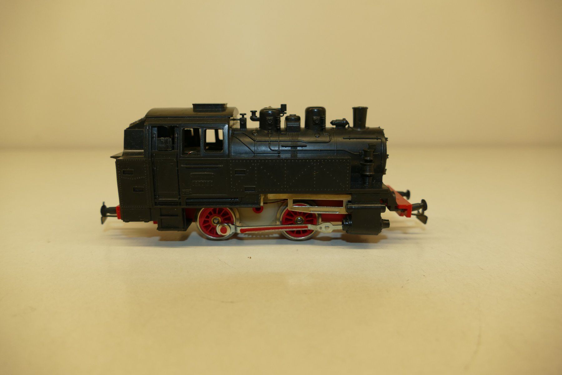 Modellini di ferrovie: Gützold H0: Tenderdampflok BR80 – Usato da Niederhasli venduto da rail-duerst 3