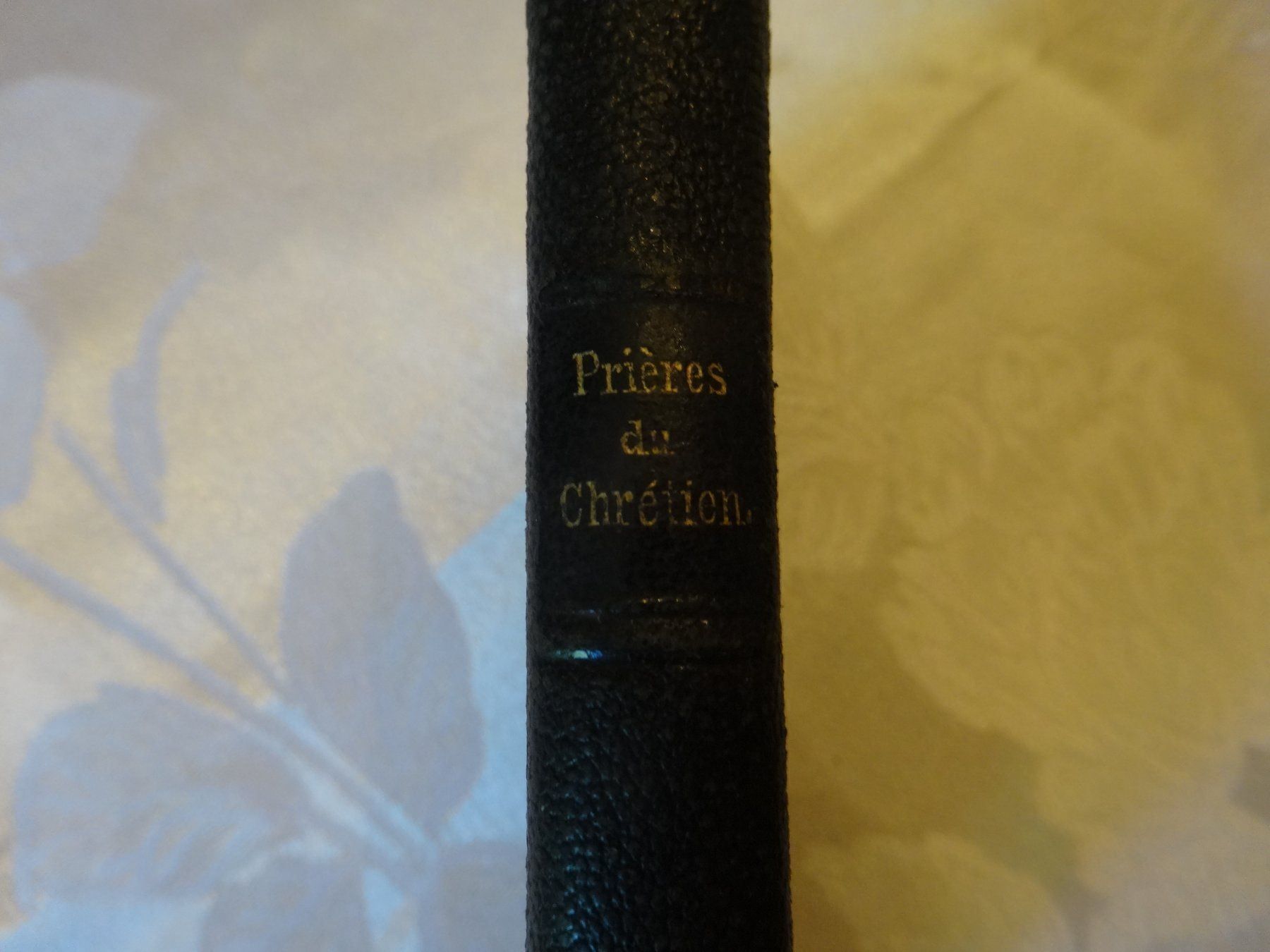 Libri: PRIERES DU CHRETIEN – Usato da Biel/Bienne venduto da milamila02 3