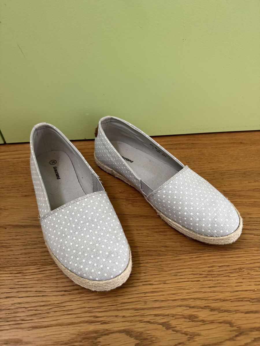Graceland Scarpe per ragazze: Sommerliche Espadrilles von Graceland, hellgrau, Gr. 38 – Usato da Grenchen venduto da gulx 1