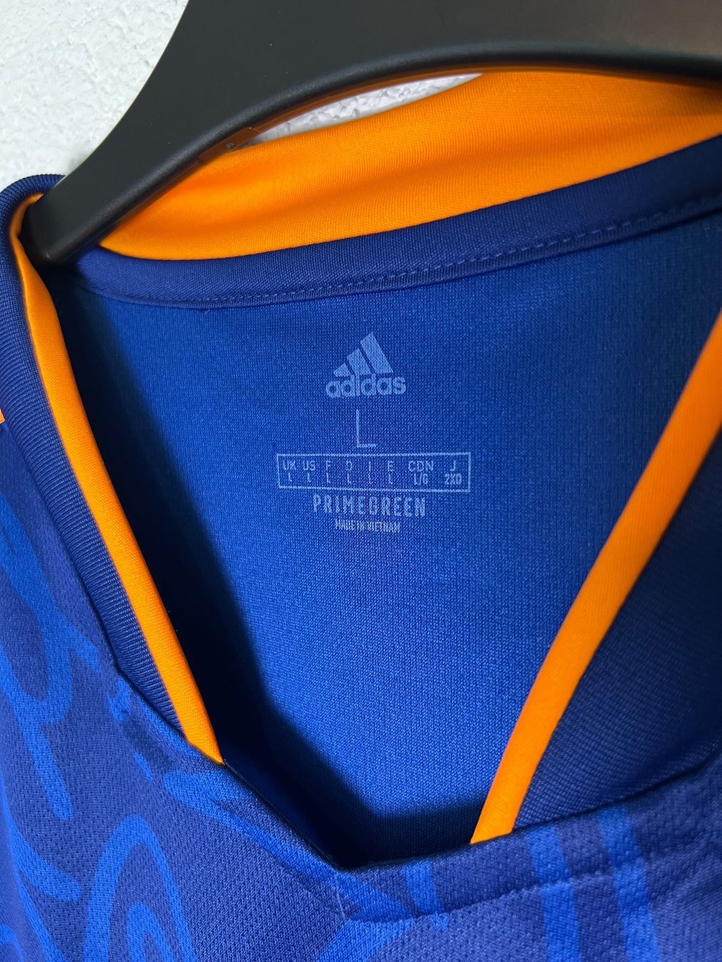 Adidas Canottiere & Pantaloni: REAL MADRID 21/22 TRIKOT – Usato da Lüchingen venduto da Jersey_Time 3