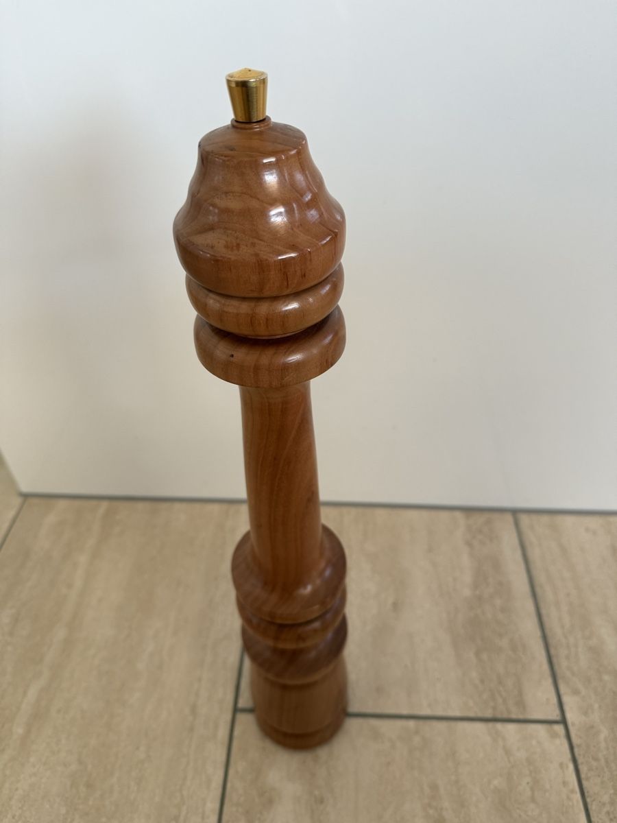Elettrodomestici da cucina: Pfeffermühle 52cm gross – Usato da Bülach venduto da Berimbau0 3