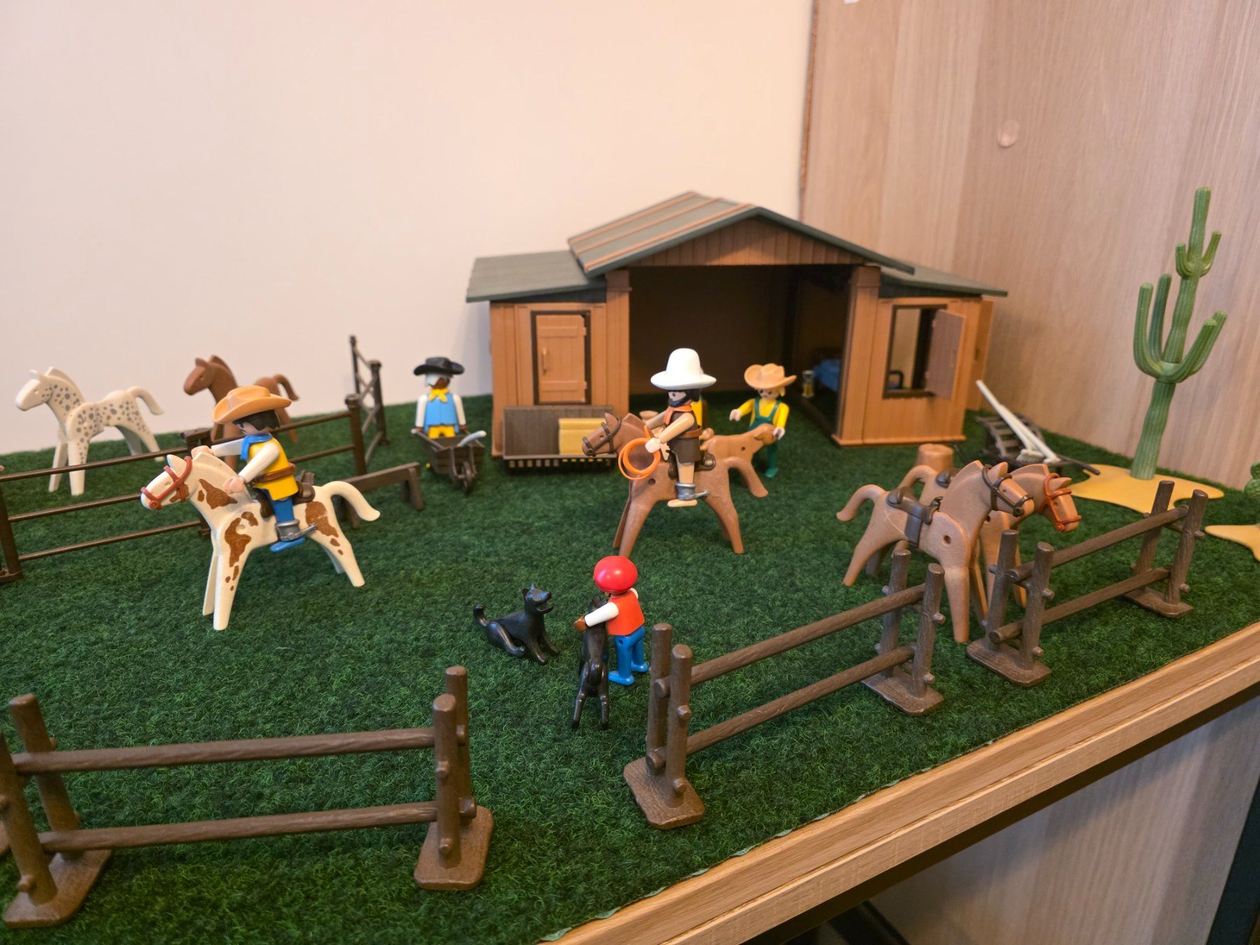 Playmobil Spielzeuge: Playmobil Silver Ranch mit Zubehör – Gebraucht aus Kreuzlingen von Turbothom81