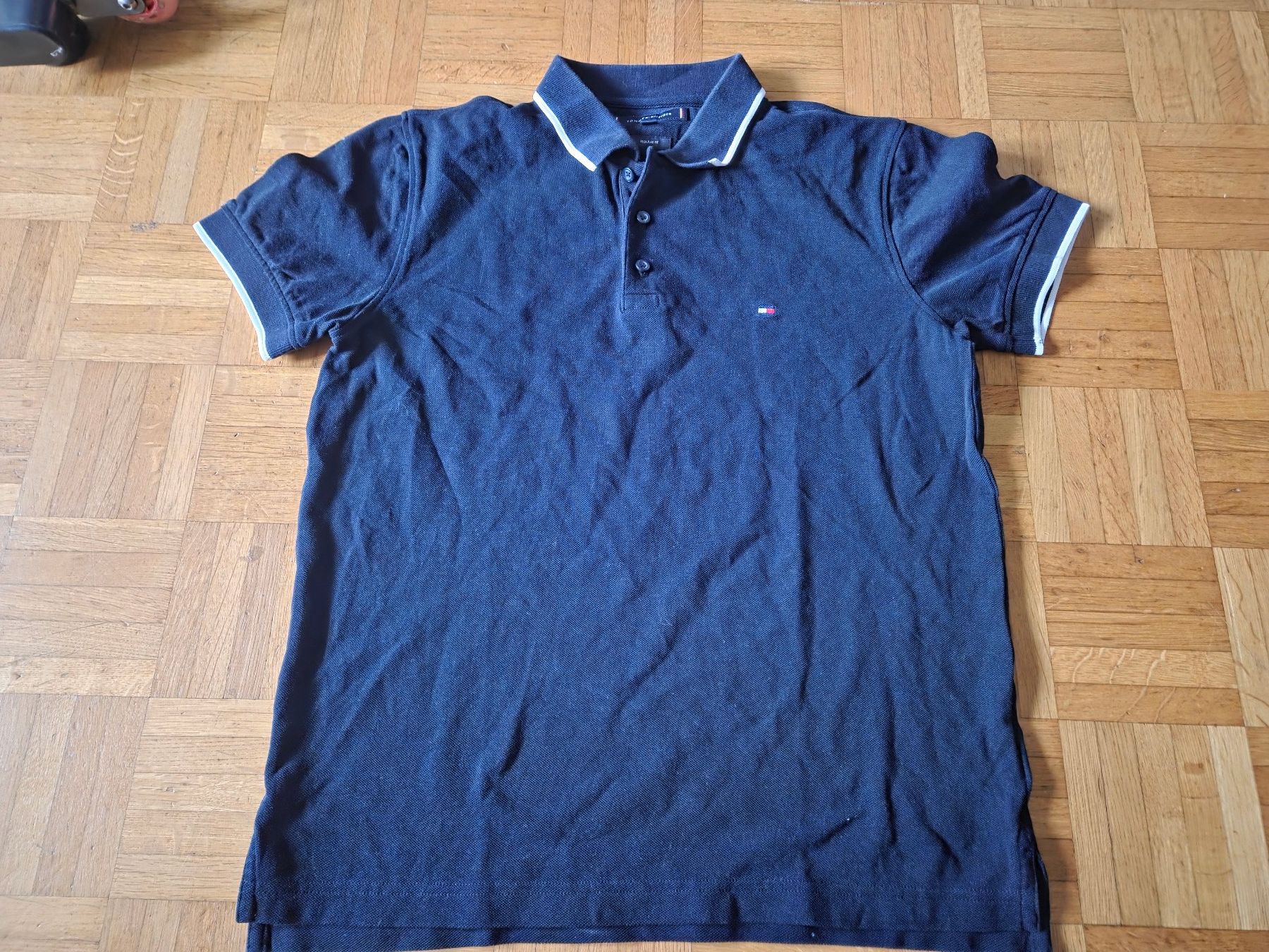 Tommy Hilfiger T-shirts: Tommy Hilfiger Sweatshirts Gr. S – D'occasion à Basel par grandfamily 1